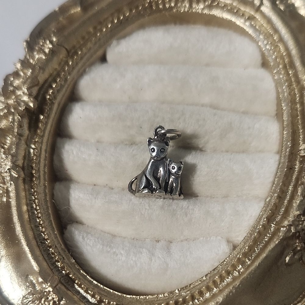Jezlaine Vintage Sterling Silver Sitting Cat and Kitten JEZ 925 - Picture 2 of 4